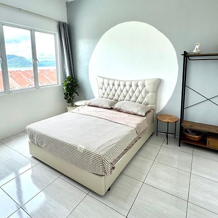 Full Moon Apartment Kuah Exterior photo